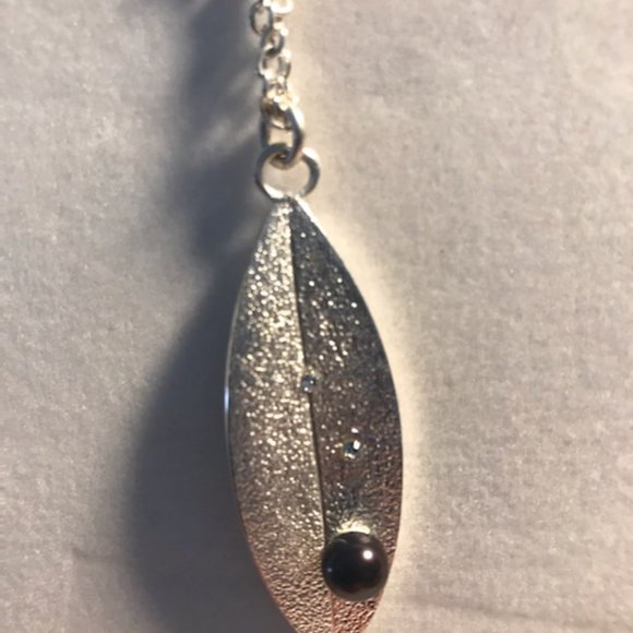 Vantel Pearls Necklaces - Picture 14 of 16